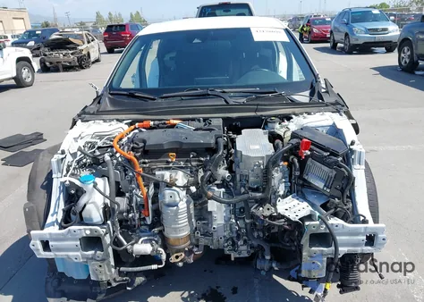 2022 Honda Accord Hybrid Sport из США, поврежденный, VIN 1HGCV3F21NA020494